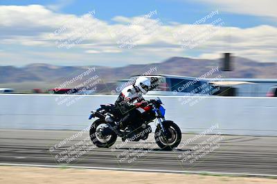 media/Mar-25-2024-Moto Forza (Mon) [[8d4319bd68]]/4-Novice Group/Session 4 Front Straight Speed Pans/